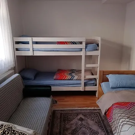 Ruhig Gelegene Am Schlosspark Wiesbaden