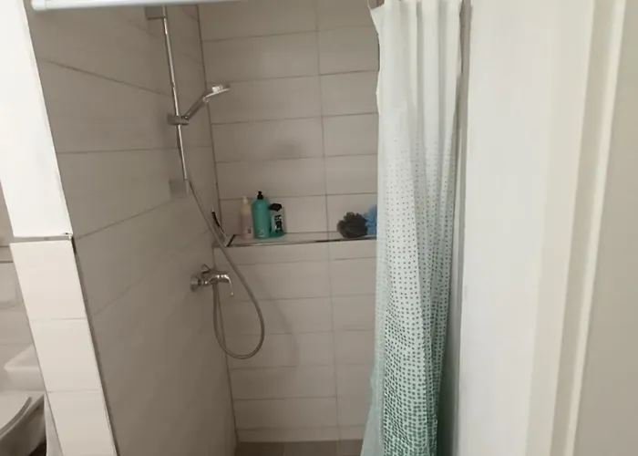 Ruhig Gelegene Am Schlosspark * Wiesbaden