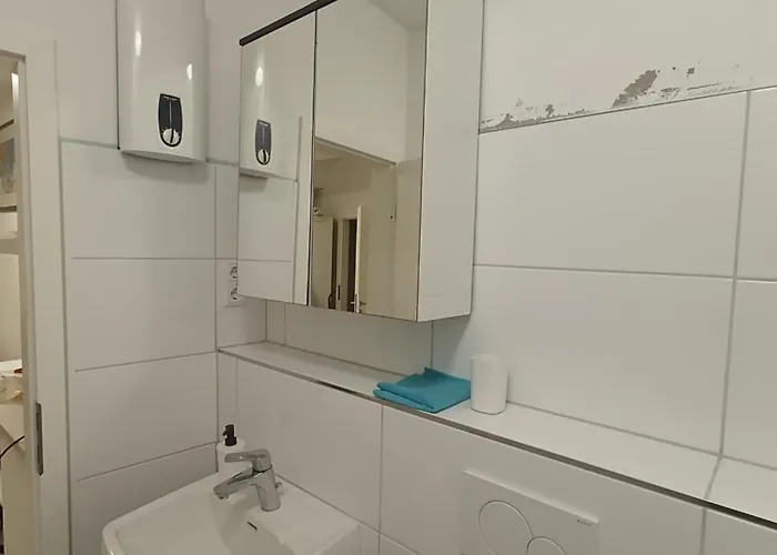 Ruhig Gelegene Am Schlosspark Apartment Wiesbaden