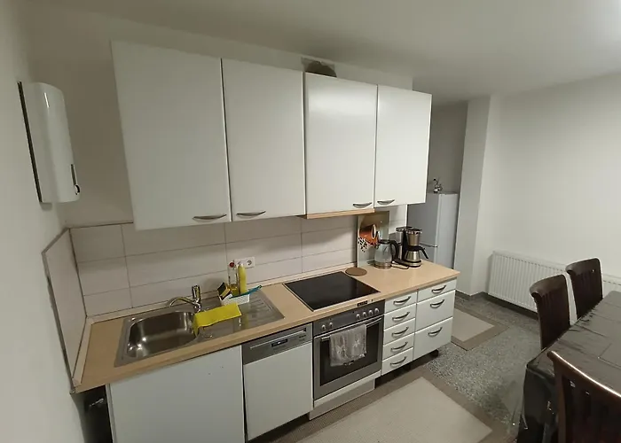 Ruhig Gelegene Am Schlosspark Apartment Wiesbaden